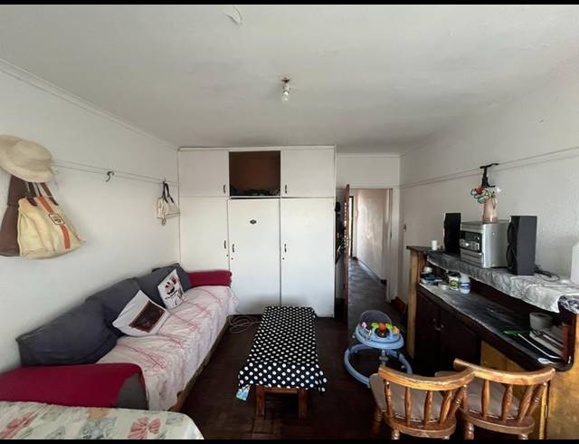 2 BEDROOM APARTMENT FOR SALE IN PAROW CENTRAL